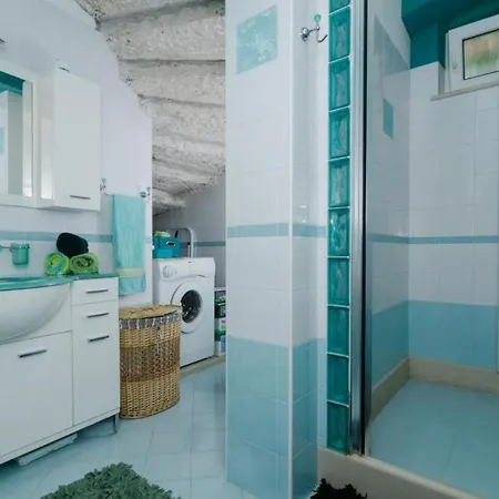 Djivo- Two Bedroom With Terrace And Garden View شقة